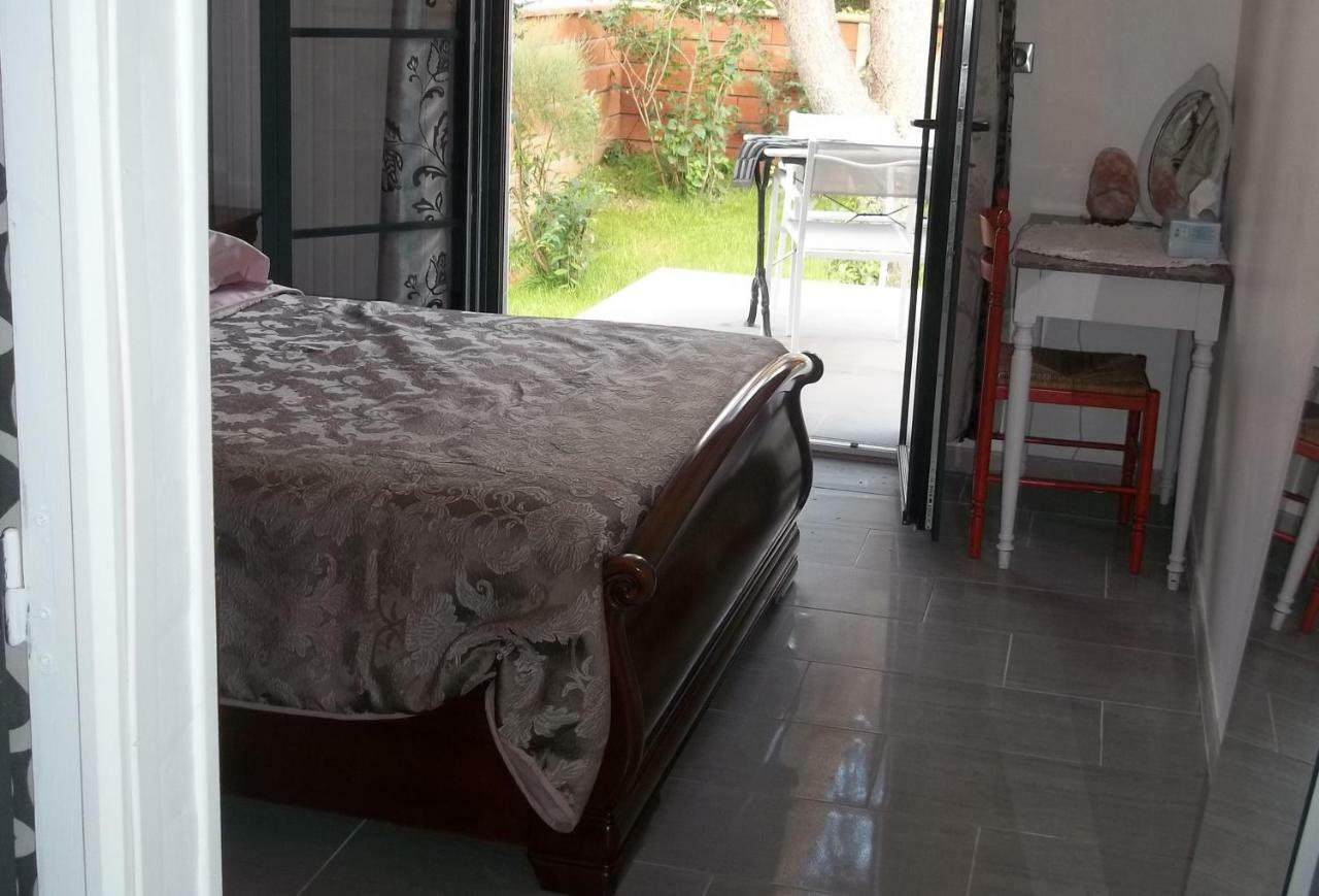 Cugnaux Toulouse Metropole Ouest Chambre Privee De Luxe - Sdb Wc Privee Terrasse Piscine Aqua Bike Luaran gambar