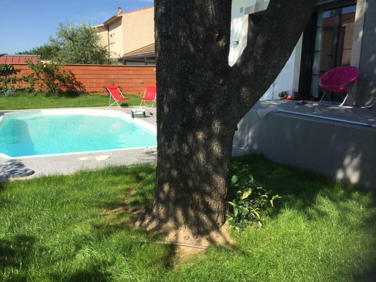 Cugnaux Toulouse Metropole Ouest Chambre Privee De Luxe - Sdb Wc Privee Terrasse Piscine Aqua Bike Luaran gambar