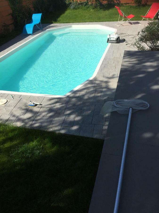 Cugnaux Toulouse Metropole Ouest Chambre Privee De Luxe - Sdb Wc Privee Terrasse Piscine Aqua Bike Luaran gambar